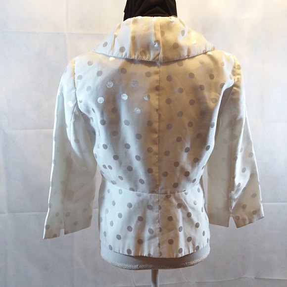 Isabella, white jacket, polka dots - Picture 4 of 6